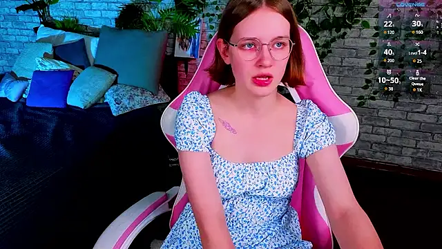 mia_mooore - Mia_Mooore's free webcam