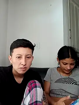 mei_and_gaby - Mei_and_Gaby's free webcam