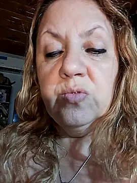 Webcam Model (JennyInVegas)  is live.Free join now!