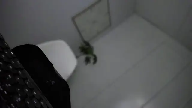 TheQueenNextDoor webcam