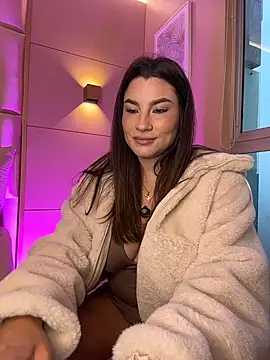 Webcam Model (SaharaRush_)  is live.Free join now!