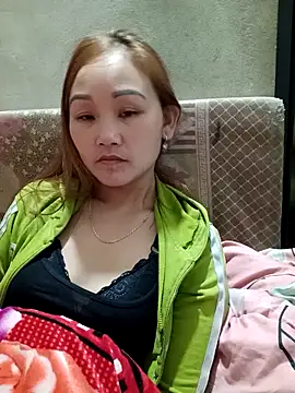 yula-bi - Yula-bi's free webcam - UK Sex Cams