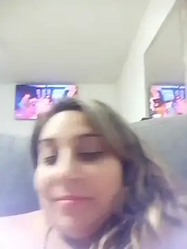 AntoAntonianna webcam