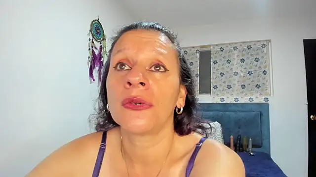 sofi_saliva2511 webcam