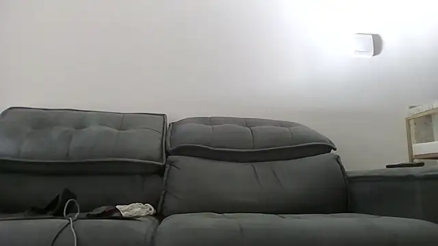 JUNINHOLEKEJR webcam