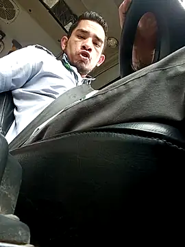 Gloryholeroom webcam