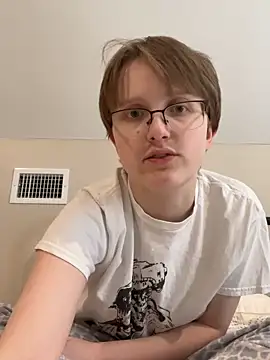 Webcam Model (Lassie_Cassie)  is live.Free join now!