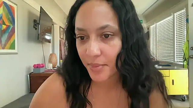 dreamyriri - Dreamyriri's free webcam