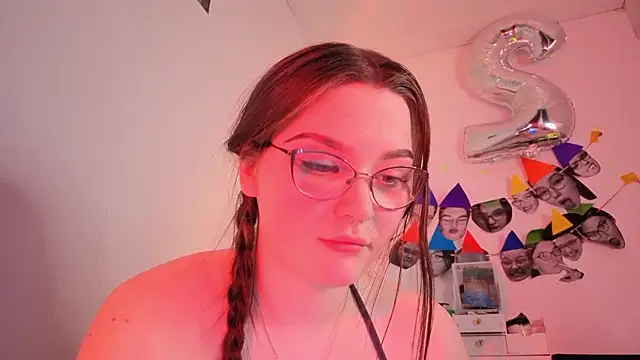 milliedoll - Milliedoll's free webcam