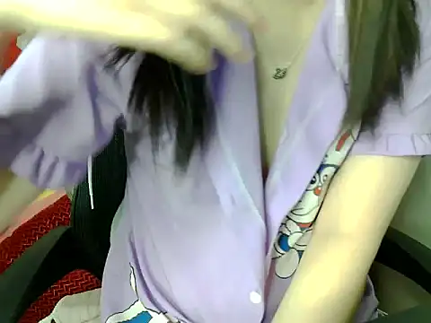 hilyti12 - Hilyti12's free webcam