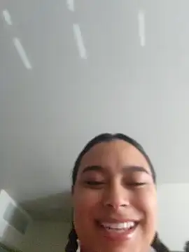 cinnaminnie - Cinnaminnie's free webcam