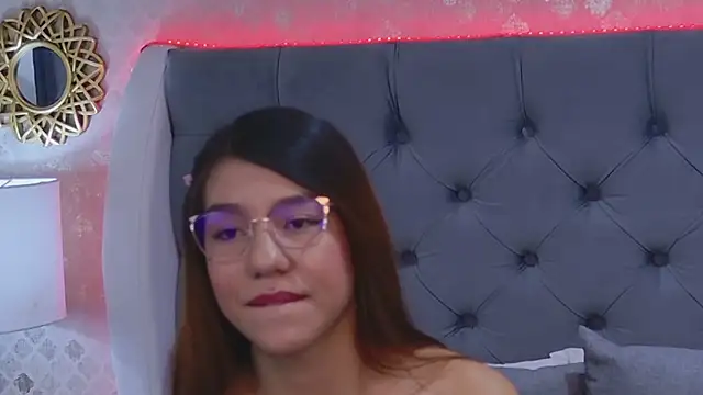 violetfroost - VioletFroost's free webcam