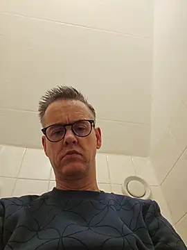 hectorthyssen1 - Hectorthyssen1's free webcam - UK Sex Cams