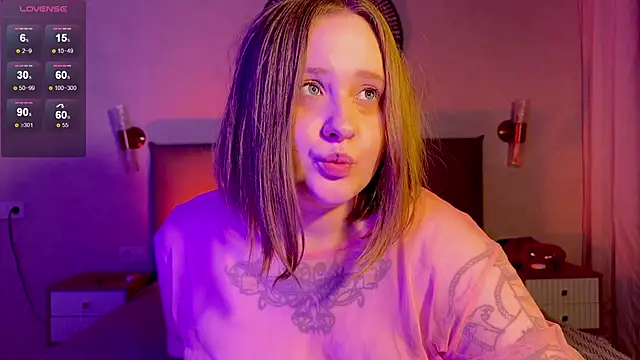 naomirey1 - NaomiRey1's free webcam