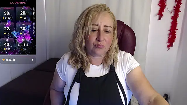 xileny-halliwey - Xileny-Halliwey's free webcam