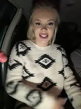 alyssafoxx_ - AlyssaFoxx_'s free webcam