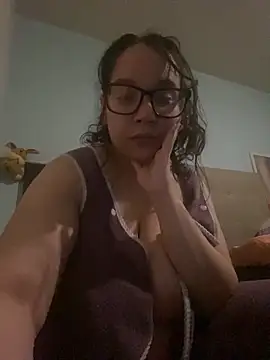 bellakay19 - Bellakay19's free webcam