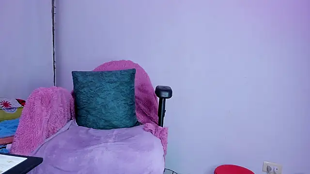 theran_ - Theran_'s free webcam - UK Sex Cams