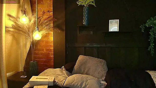 sahra_taylor_ - Sahra_taylor_'s free webcam