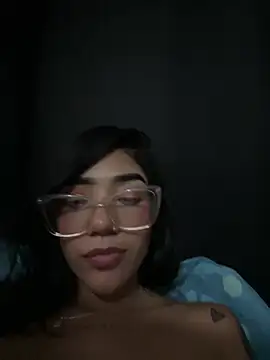 elarose_12 - ElaRose_12's free webcam