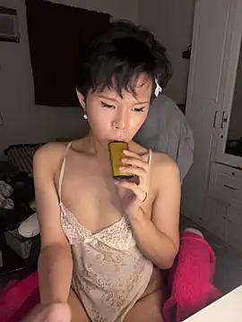 plaxtique (T young) - play my toy, cum and swallow