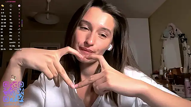 darlinebrustera - DarlineBrustera's free webcam - UK Sex Cams