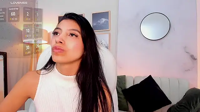 tiffany_low - Tiffany_Low's free webcam - UK Sex Cams