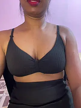 Webcam Model (tamil_Aarathi)  is live.Free join now!