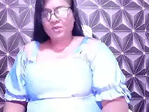 indiandelia - IndianDelia's free webcam - UK Sex Cams