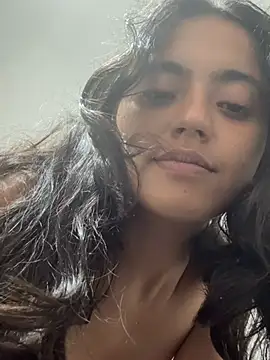 Webcam Model (ViolettaSummer)  is live.Free join now!