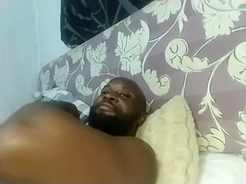 stallion100 - Stallion100's free webcam