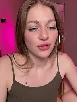 leilaflorax - LeilaFloraX's free webcam