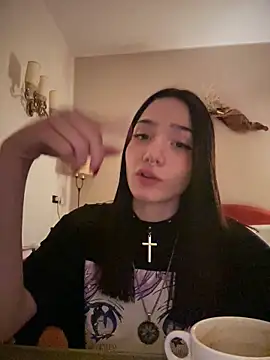 ShannonShanny from StripChat is Freechat