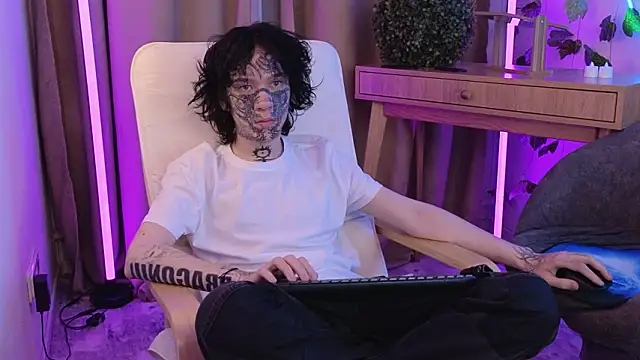 em0_b0y (M twink) - my birthday!!!