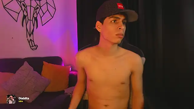 juan_posada - Juan_posada's free webcam - UK Sex Cams