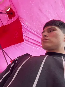 maxxxsteil - MaxxxSteil's free webcam - UK Sex Cams