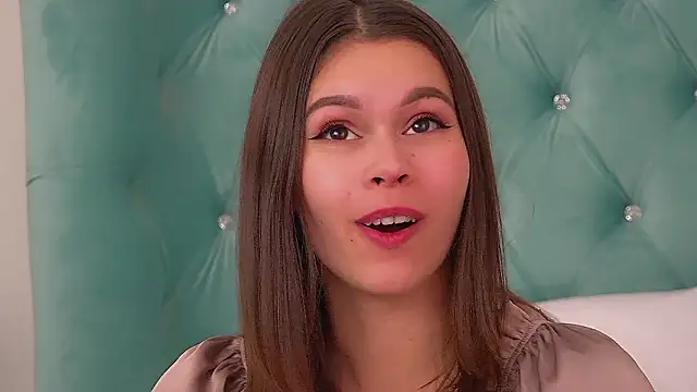 pollylanders - PollyLanders's free webcam