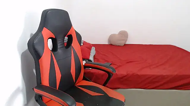 madelyn30 - Madelyn30's free webcam