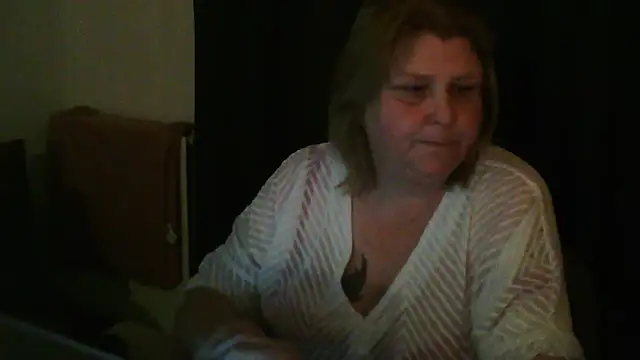 sylviastar46 - Sylviastar46's free webcam