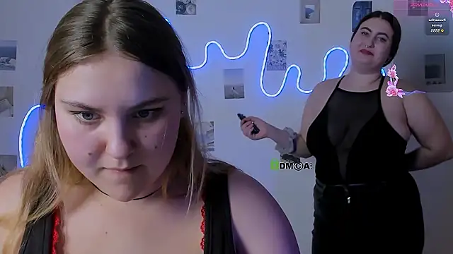 dina_bloom_ - Dina_bloom_'s free webcam