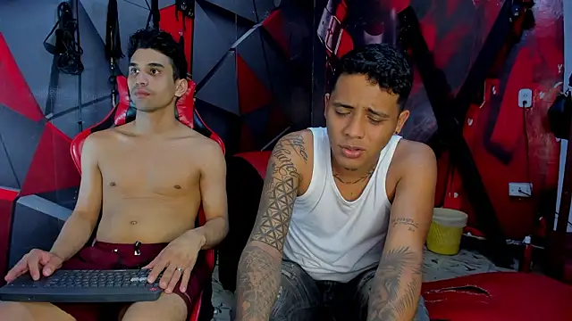 hot_boys_69 - Hot_Boys_69's free webcam