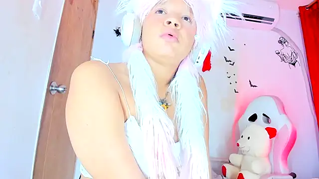 emily_coper18 - Emily_Coper18's free webcam