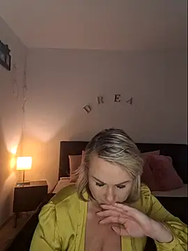 gabriella_20 - Gabriella_20's free webcam