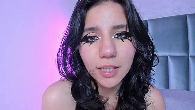 hollypeach - HollyPeach's free webcam