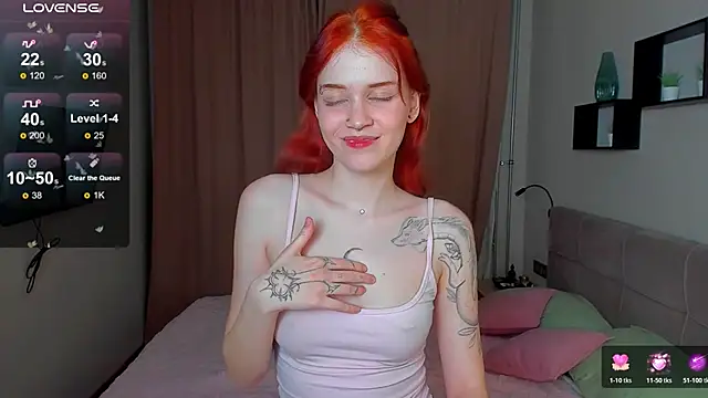 alice_with_freckles - Alice_with_freckles's free webcam