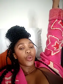 hannah_107 (F young) - 🌸Oil tits+Show 🍑clit and play🍆🤤🤤🥵