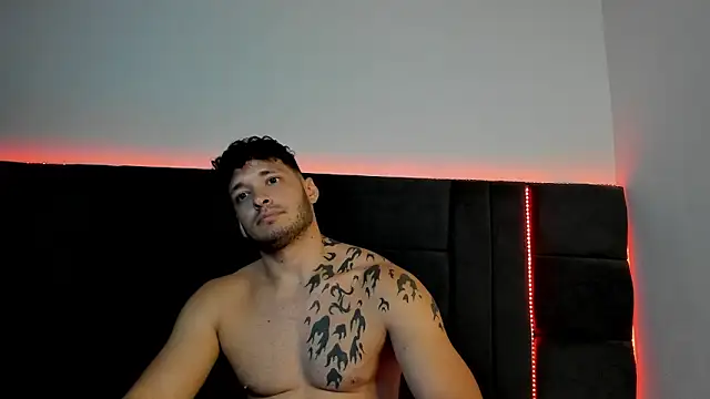 alejandro__2 (M young) - Naked and jerk off