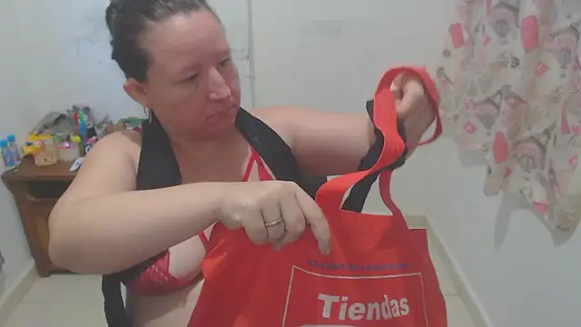 yohis_kiut25 - Yohis_Kiut25's free webcam