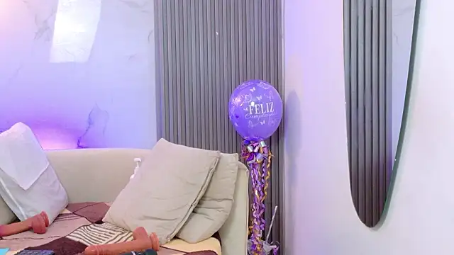 kiaratentation - Kiaratentation's free webcam