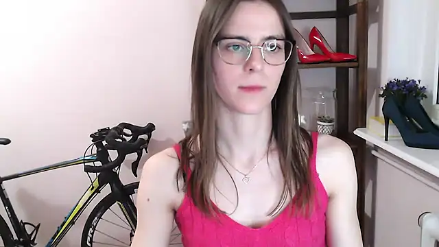 love_megi - Love_megi's free webcam - UK Sex Cams